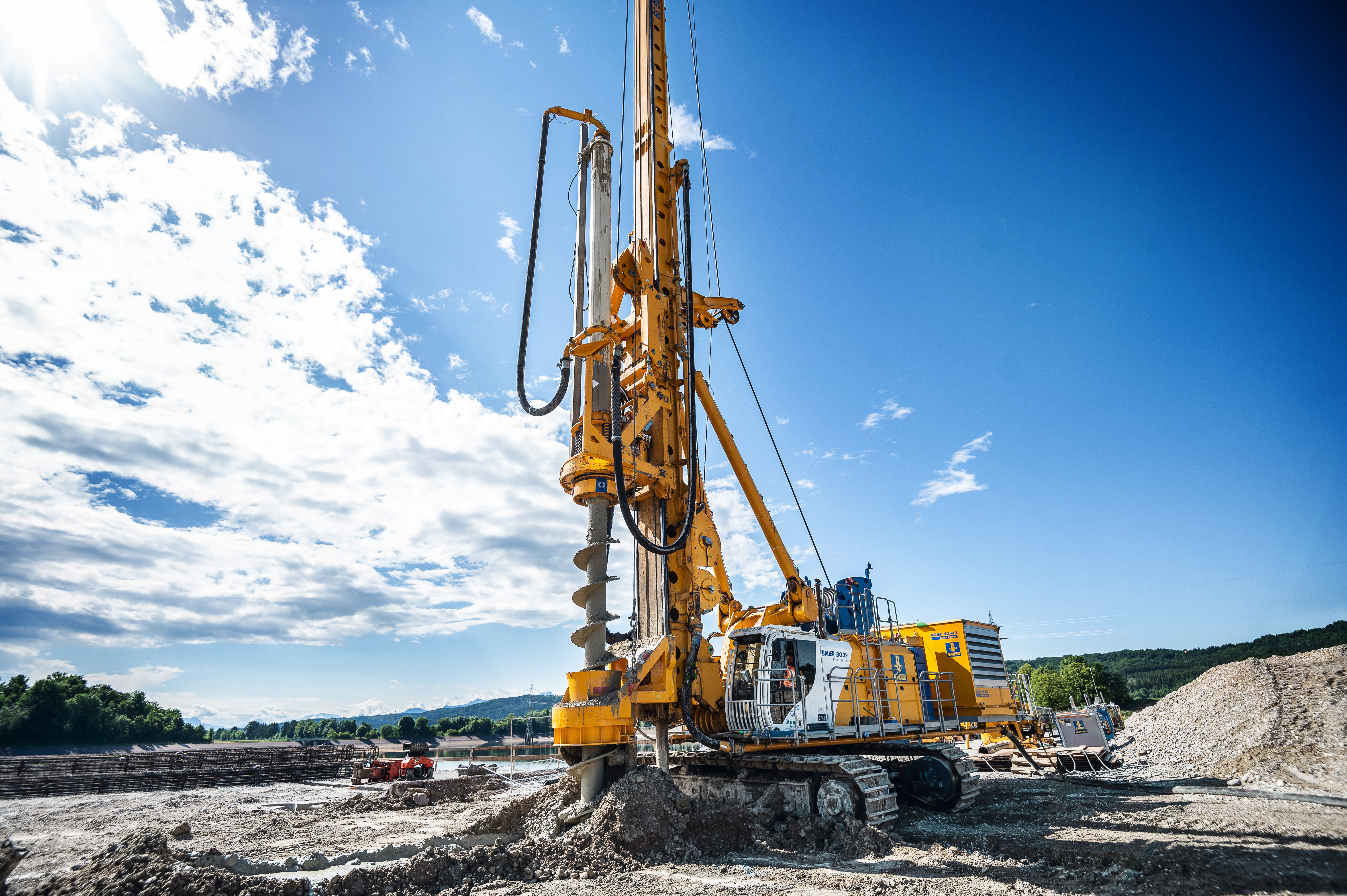 Bauer Spezialtiefbau is your specialist for various soil mixing methods